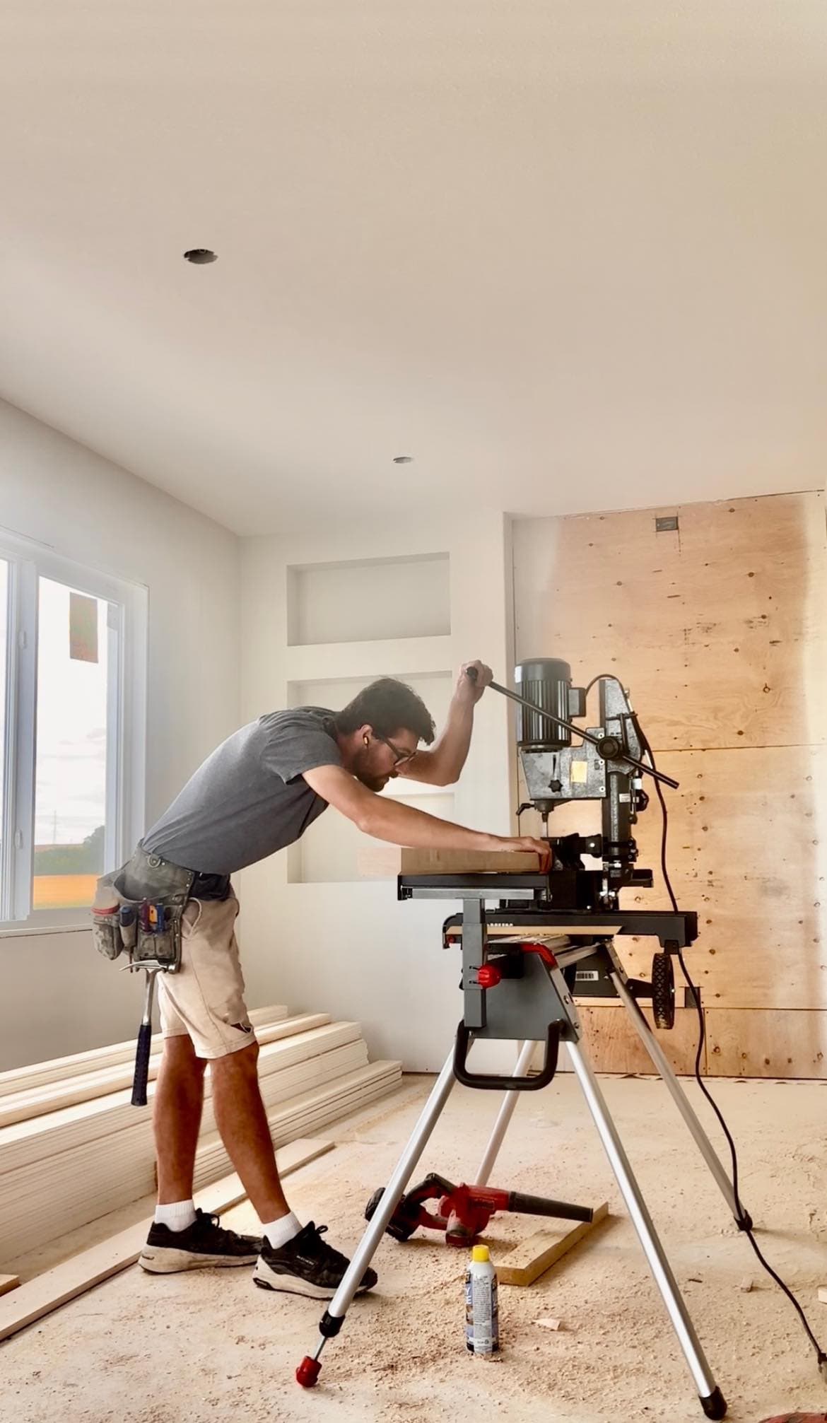 HODA Construction craftsman at work